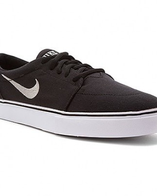 NIKE SATIRE CANVAS PRETO