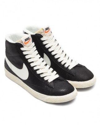 Кеды NIKE WMNS BLAZER MID SUEDE VNTG