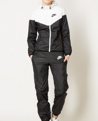 Костюм NIKE WINDRUNNER