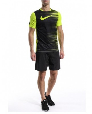 Спортивная футболка мужская Nike Спортивная футболка мужская Nike