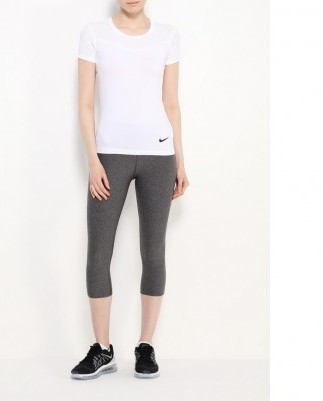 Спортивная футболка женская Nike