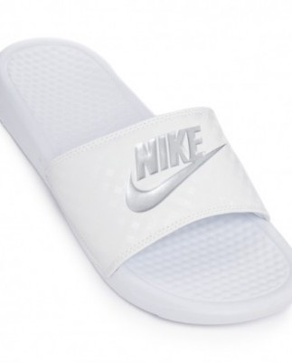 Nike Womens Benassi Swoosh Slider