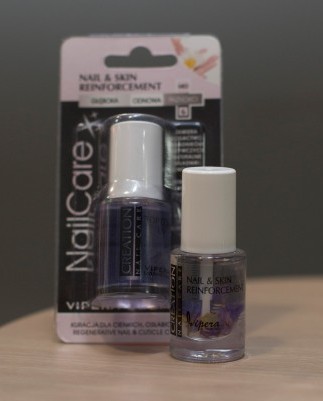 Масло для ногтей и кутикулы «NAIL AND SILK REINFORCEMENT»